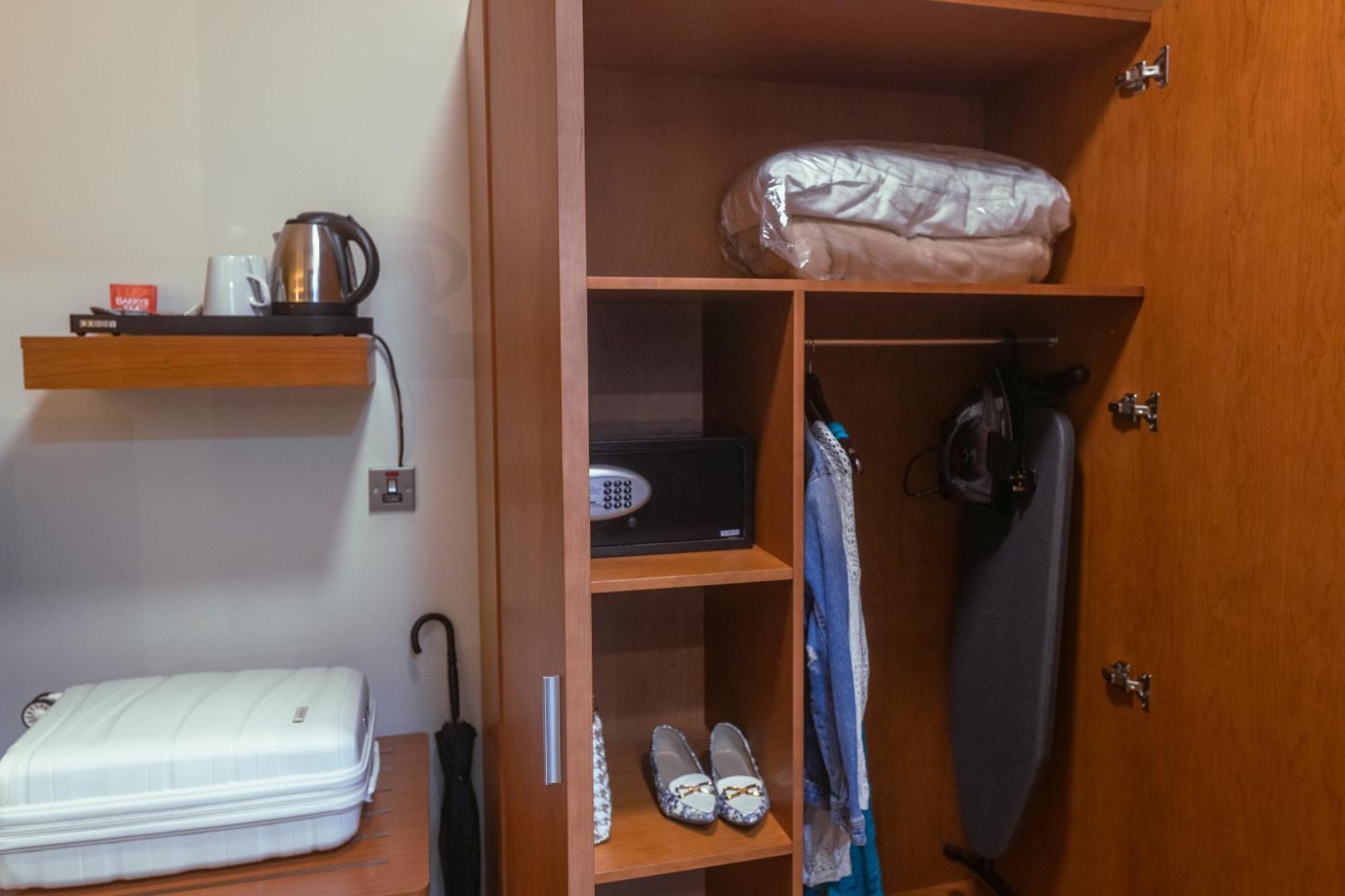 Double or Twin Room Pet Friendly,1559635891:JPEG