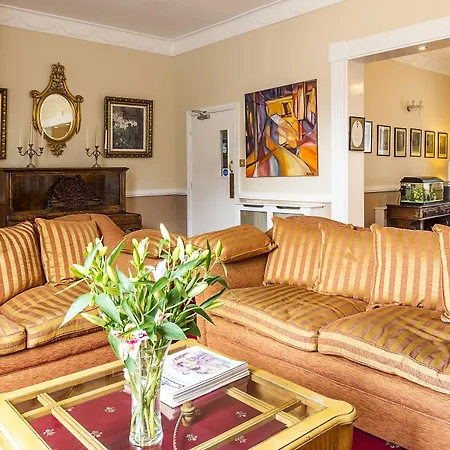 Uppercross House Hotel-2